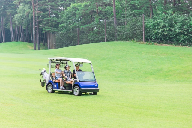 ゴルフの歩行距離【乗用カート利用】