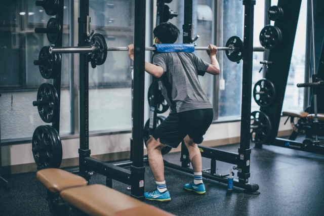 スクワットの深さは人間性の深さ